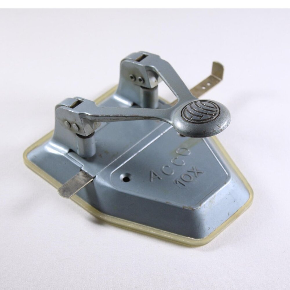 Vintage heavy duty ACCO 10x Canadian Co Ltd 2 hole paper punch, Blue metal 2
